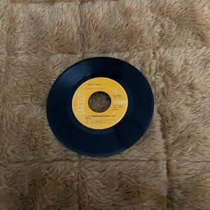 Jerry Reed/The Preacher and the Bear/Amos Moses 45